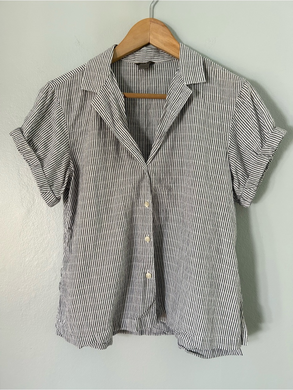 Eddie Bauer • cotton striped button up small